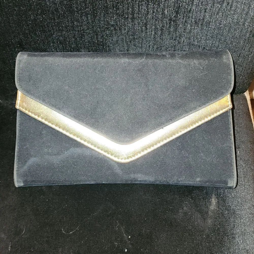 Black & Gold Purse